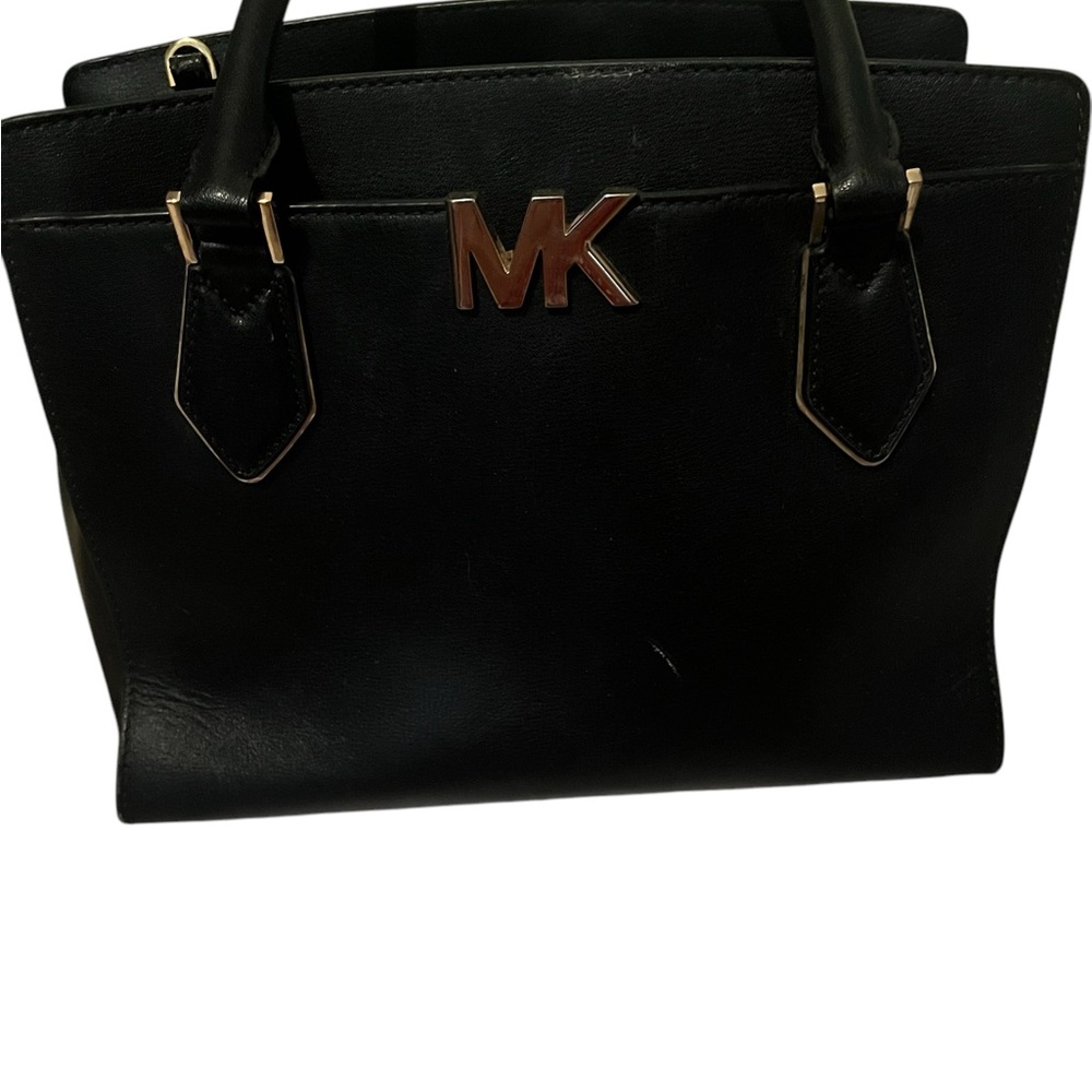 Michael Kors Black Leather designer purse